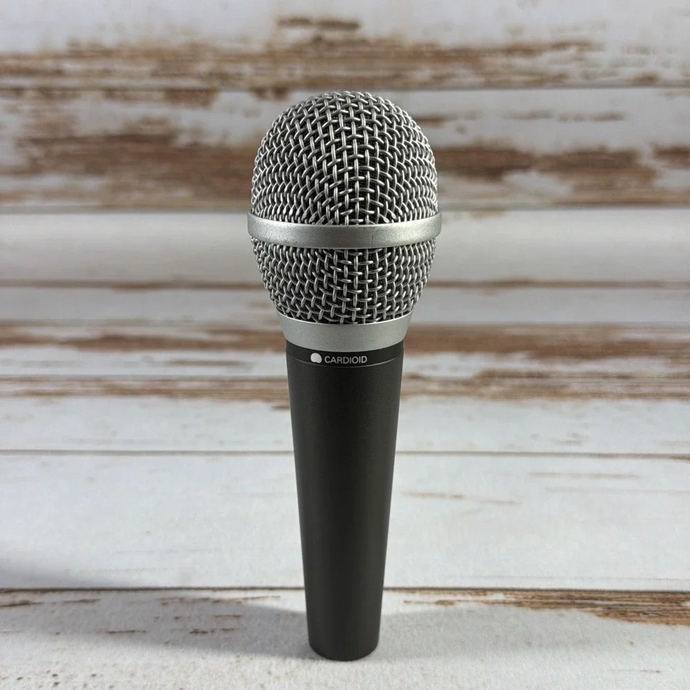 Audio‑Technica ATR1500 XLR Dynamic Vocal Microphone On/Off Switch Used
